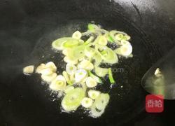 胡萝卜丝炒黄豆芽的做法图解3