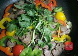 彩椒爆牛肉的做法图解8