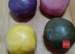 彩色螺旋蛋黄酥的做法图解2