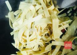 青蒜炒豆腐皮的做法图解19