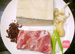 鲁菜大师蒋家菜五花肉烧豆腐的做法图解1