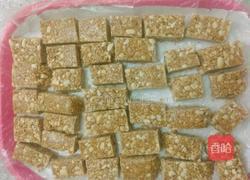 芝麻花生糖的做法图解12