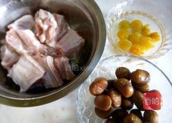 话梅栗子烧小排的做法图解2