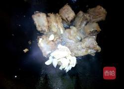 话梅栗子烧小排的做法图解7