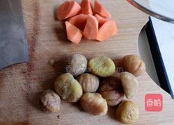 板栗焖鸡翅的做法图解5