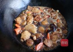 板栗焖鸡翅的做法图解10