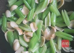 西芹百合的做法图解2