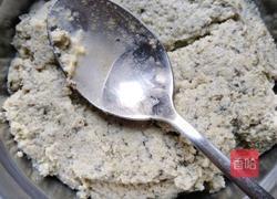 豆渣玉米面薄饼的做法图解2