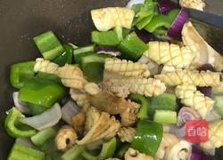 青椒炒鱿鱼的做法图解13