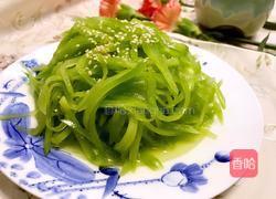 凉拌莴笋丝的做法图解1