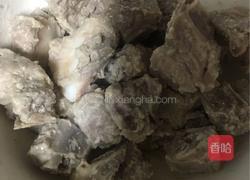 腐乳板栗烧排骨的做法图解7