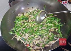 鲁菜大师蒋家菜尖椒香辣肉丝的做法图解3