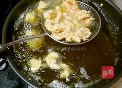 鲁菜大师蒋家菜秘制菠萝虾仁的做法图解3