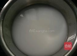 芥菜肥肠粥的做法图解1