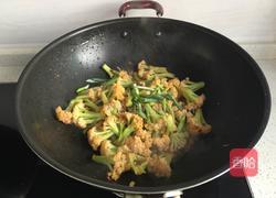 老干妈炒有机菜花的做法图解6