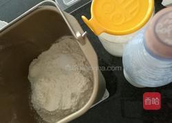 夏威夷果油面包的做法图解1