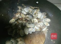 炒花哈的做法图解3