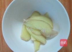 蒜香猪蹄的做法图解2