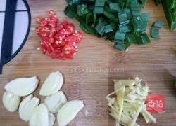 香菇薯粉汆肥羊的做法图解2