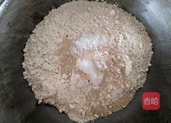 葱香油璇饼的做法图解1