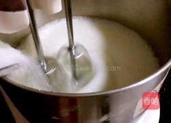 戚风蛋糕的做法图解4