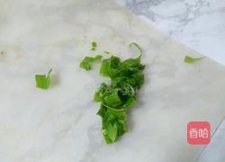 鸡蛋炒馒头丁的做法图解2