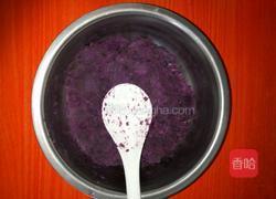 紫薯鸡蛋芝麻饼的做法图解2