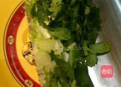 酸汤饺子的做法图解2