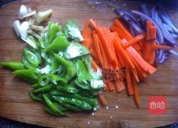 辣炒鸡腿肉的做法图解2