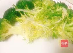 蝴蝶结果蔬沙拉的做法图解3