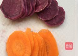 紫薯胡萝卜松糕的做法图解2