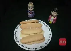 Illustration of how to make finger biscuits (a must for tiramisu) 8