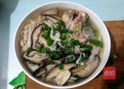 香菇鸡汤面的做法图解5