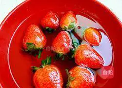 Strawberry milk recipe illustration 2