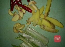 家常炒鱿鱼的做法图解1