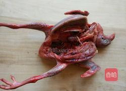 山药红枣鸽子汤的做法图解1