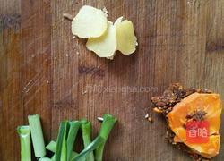 香菇肉沫粉条的做法图解3