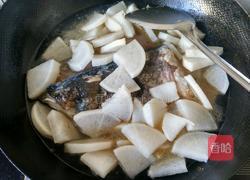 萝卜炖鱼头的做法图解12