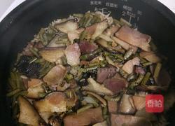 酸豆角腊肉焖饭的做法图解12