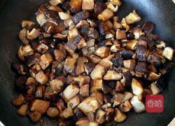 香菇肉丁焖饭的做法图解7