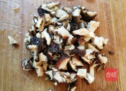 腊肉香菇糯米饭的做法图解5