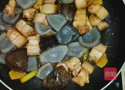 红烧肉焖海参的做法图解5