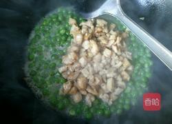 豌豆炒鸡丁的做法图解11