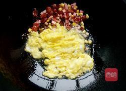 腊肠蛋炒饭的做法图解4