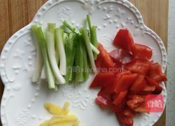 洋葱炒猪肝的做法图解3