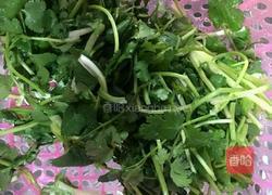 羊肉片炒香菜的做法图解2