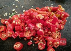 砂锅炖鱼的做法图解4