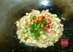 杏鲍菇炒鸡丁的做法图解21
