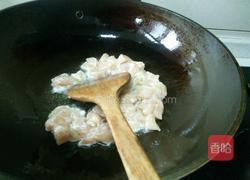 鲜果炒鸡丁的做法图解3