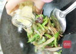 香肠炒棒菜 的做法图解10